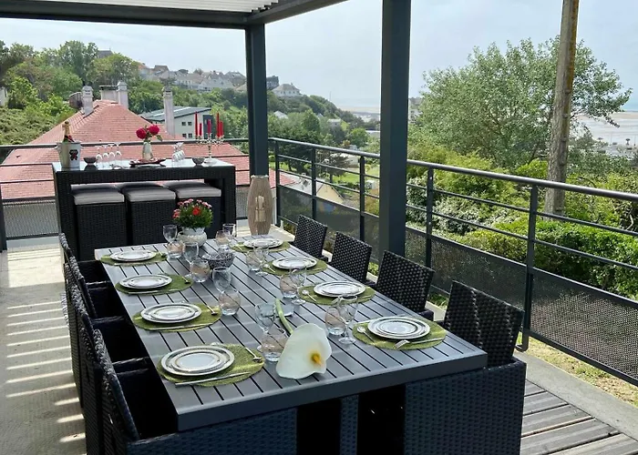 Casa vacanze Casa Antoine 15pers : Vue Mer, 10 Min à Pied Donville-les-Bains